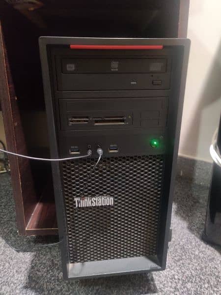 Selling Intel Xeon CPU E3-1231 v3 @ 3.40GHz Gaming PC With LED 1