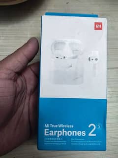 mi earphones 2S 100% original 8/10 condition wireless charging 0