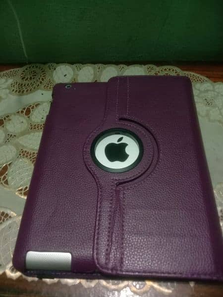 I am selling iPad with new condition 2