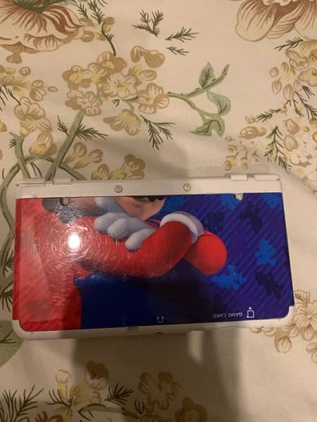 Nintendo 3ds with 2 games missing pen 1