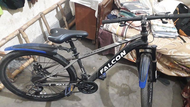 good condition hai  3 gear front 8 gear back 2