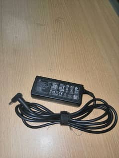 Hp 45w charger (new)