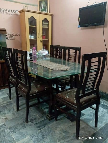 Dining Table with 6 chairs 1