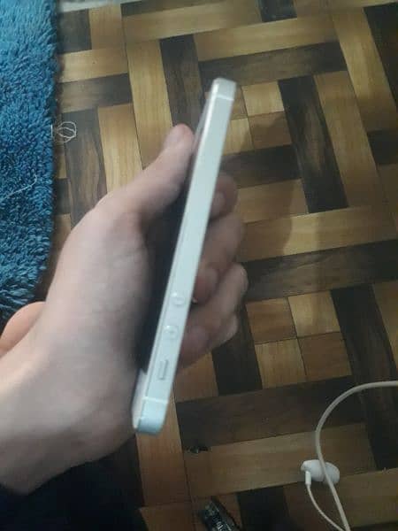 IPHONE 5S 10BY10 CONDITION 3