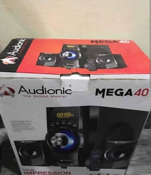audionic mega 40 10/10 condition 1