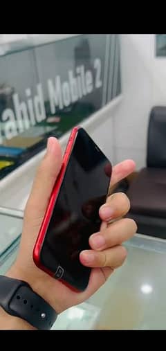 I phone XR Jv 64 Gb 80% helth Red and black Collor water pack 0