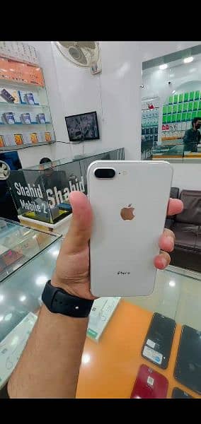 I phone 8+ Jv 64 Gb white Block collor Available water pack 4