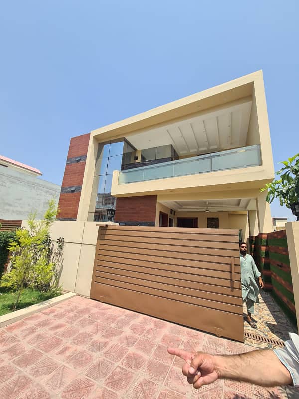 10 Marla Brand New Tripple Storey House Available For Sale in F-17 Islamabad. 6