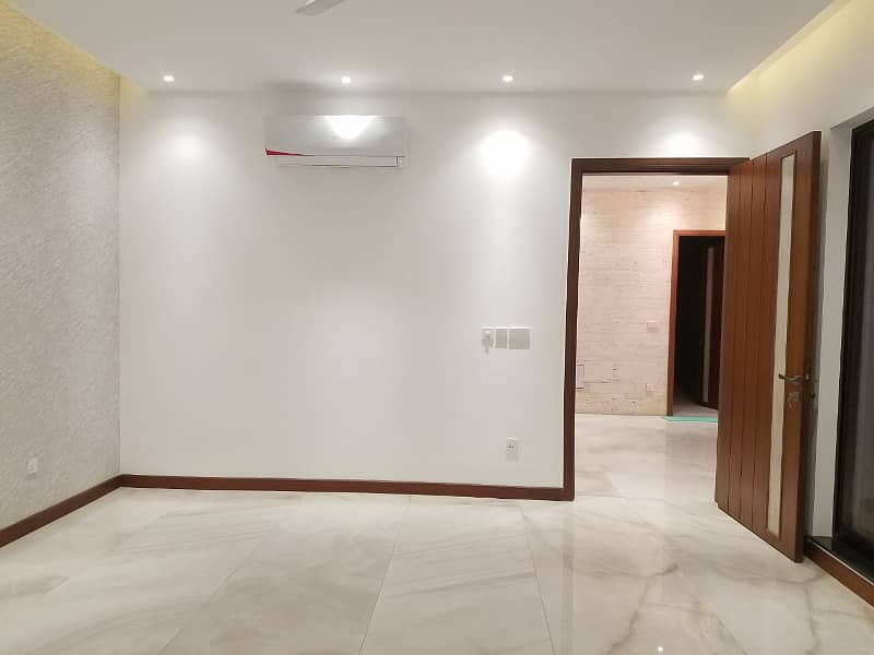 kanal House Near Park For Rent In DHA Phase 5-K 8