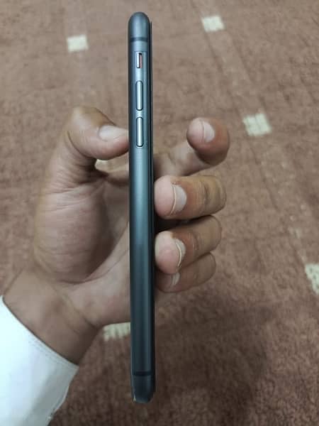 I phone 11 condition 10 BY 10 battery  health 79% and waterPAK non PTA 3