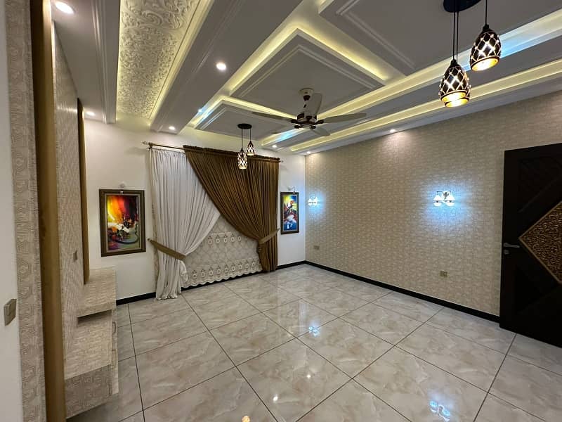 DC Colony 1 Kanal Luxury House For Sale At Main Boulevard 32