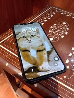 iPhone 11 Pro Max with box lush condition 0