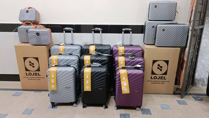 Luggage bags/ travel suitcases/ trolley bags/ travel trolley/ attachi 6