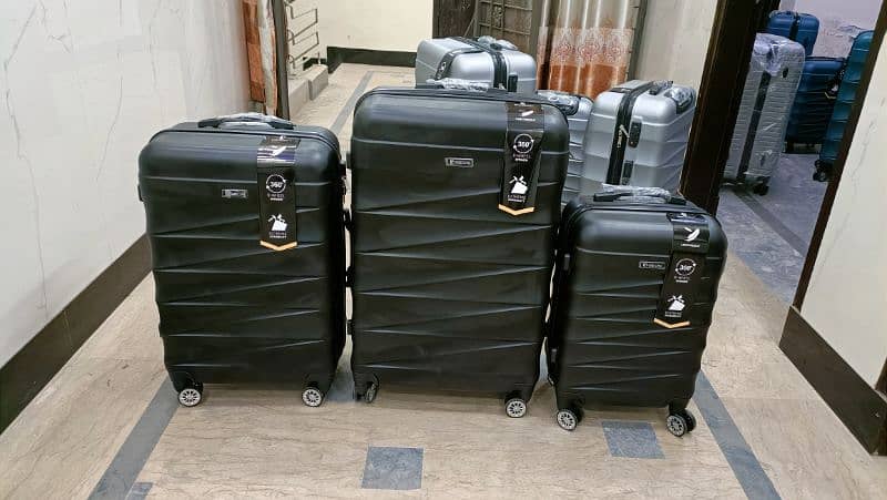 Luggage bags/ travel suitcases/ trolley bags/ travel trolley/ attachi 10