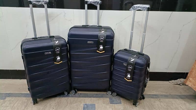 Luggage bags/ travel suitcases/ trolley bags/ travel trolley/ attachi 11