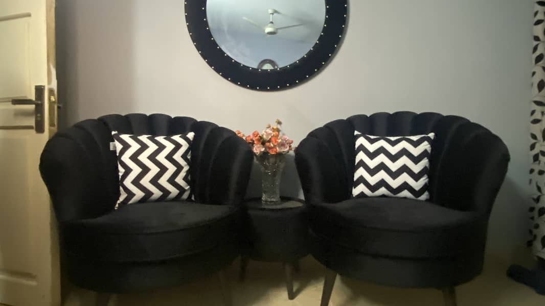2 Black Coffee Chairs With Mirror 3