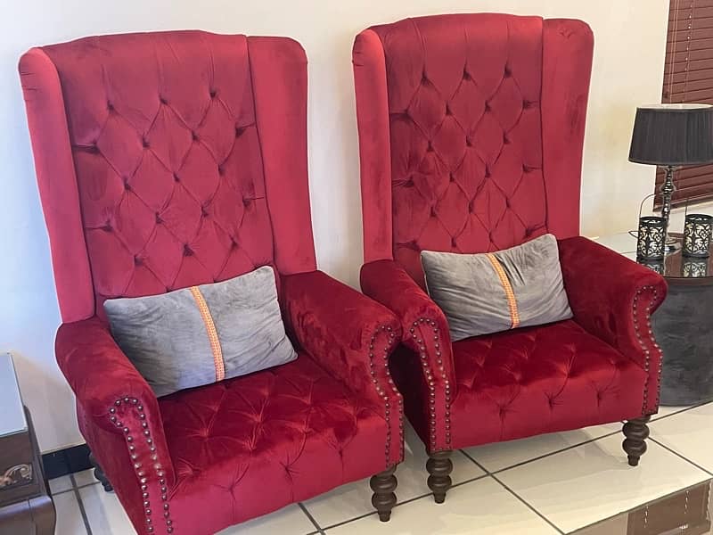 beautiful chairs slighltly used for sale in good condition 3