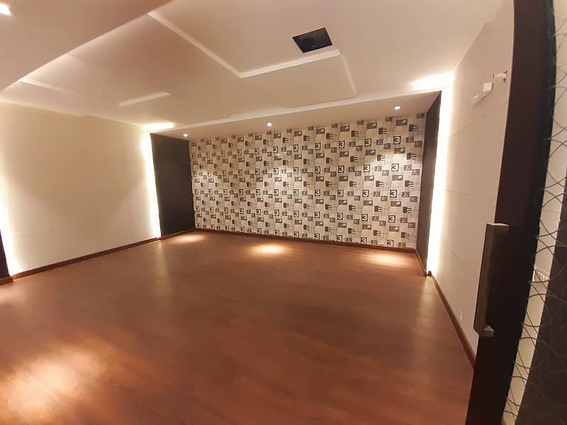 Kanal House Rent In DHA Phase 4-AA 17