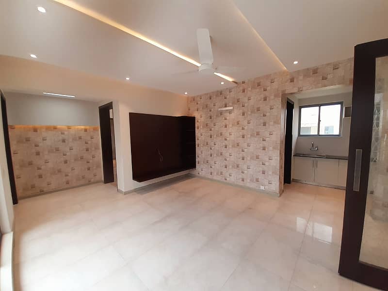 Kanal House Rent In DHA Phase 4-AA 26