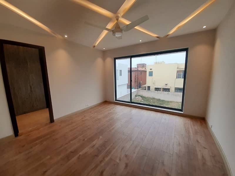 Kanal House Rent In DHA Phase 4-AA 33