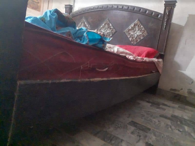 Bed with spring mattress in cheap price 2