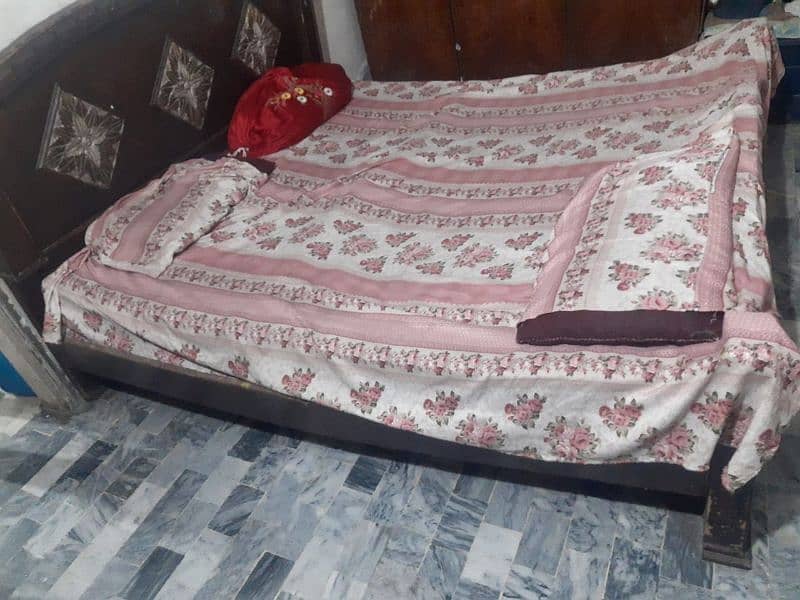 Bed with spring mattress in cheap price 5