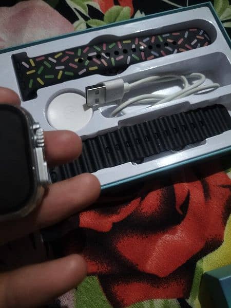this is new watch only open box 2