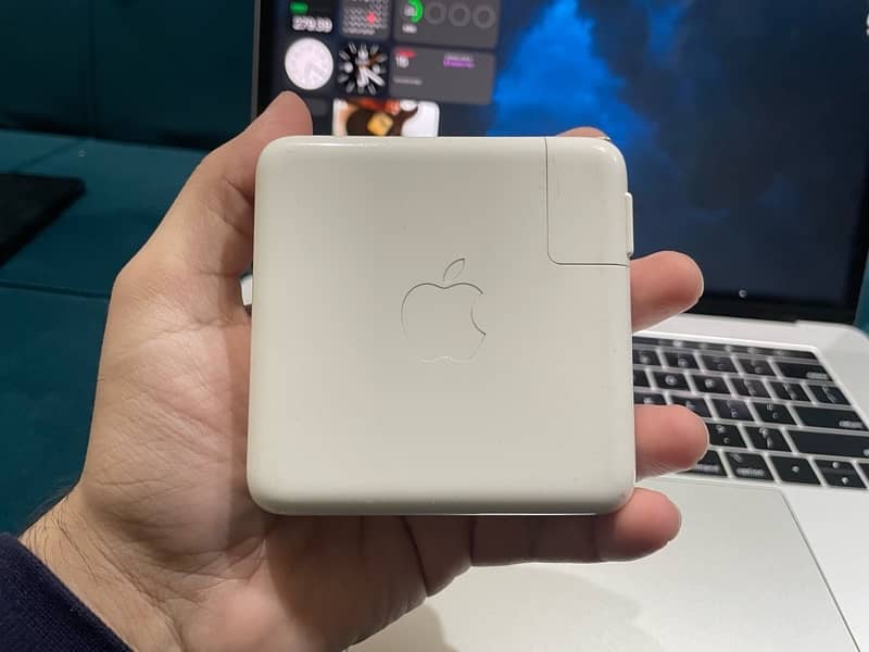 MacBook Pro 15 inch 2018 6