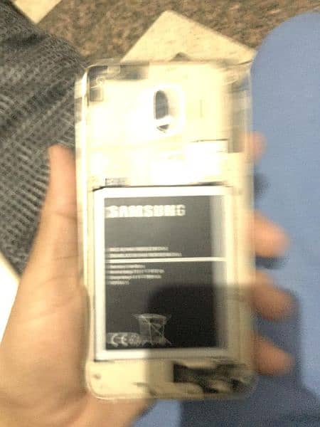 Samsung j4 1