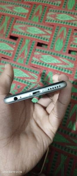 I phone 6 non pta 32gb 10 by 10 condition 2