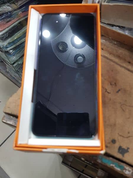 tecno spark4 with box new condition duel sim 8