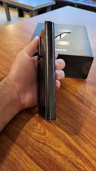 Samsung z fold 2 Official PTA approved inner screen is not working 2
