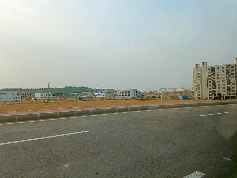 Golf city 500 square yards ready corner plot available for sale in Bahria Town Karachi 18