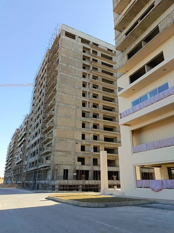 Central park 2bedroom apartment available for sale in bahria Town Karachi 3