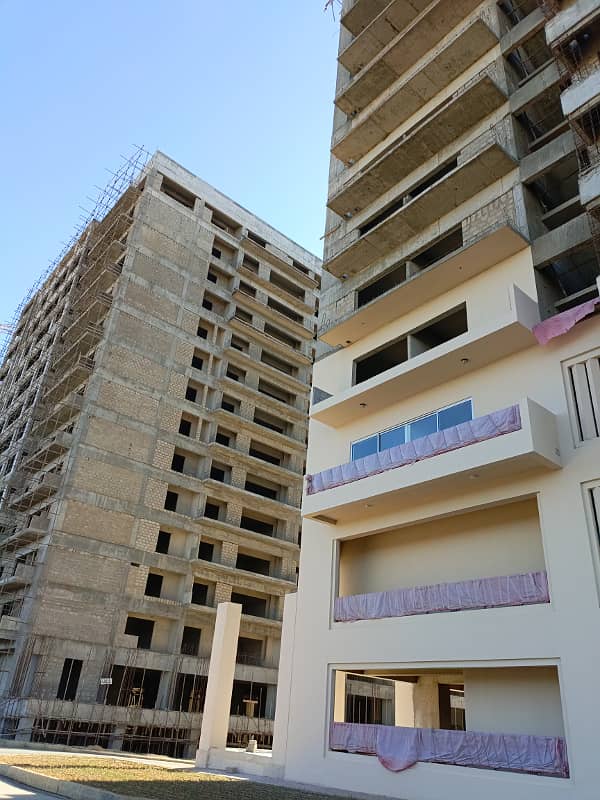 Central park 2bedroom apartment available for sale in bahria Town Karachi 14