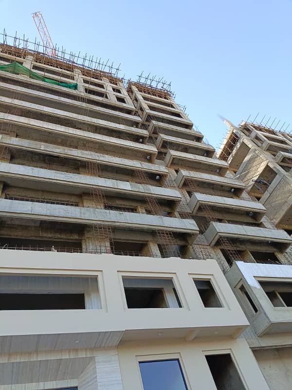 Central park 2bedroom apartment available for sale in bahria Town Karachi 15