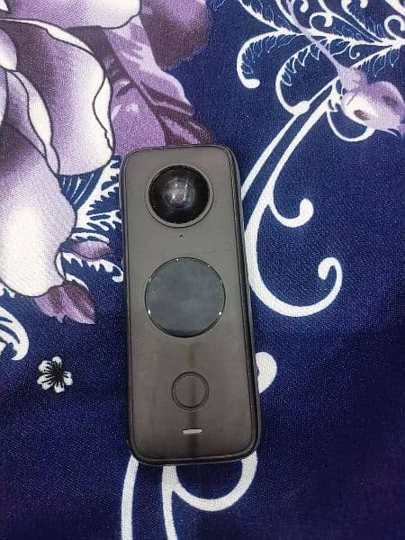 insta 360 one X 2 with joby invisible stick and ulanzi C one x2 frame 0