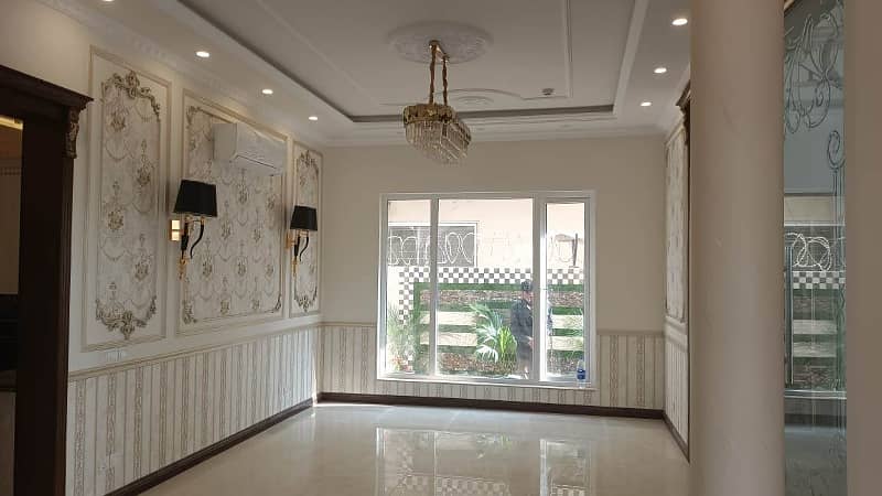Gorgeous Location Kanal Bungalow For Rent In DHA Phase 5-B-Lahore 11