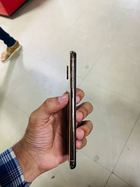 iphone Xs Max Dual PTA Approved 1