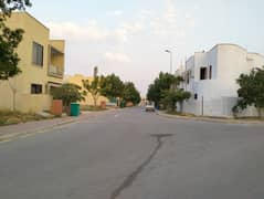 Ali block 125 square yards ready plot available for sale in Bahria Town Karachi 0