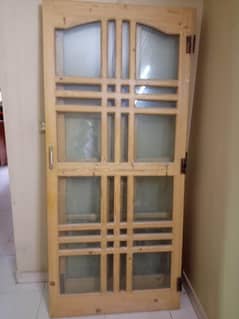 Dihaar wood door with glass