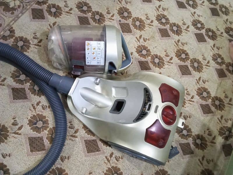 vaccume cleaner 4