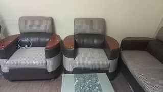 5 Seater Sofa Set in Good condition