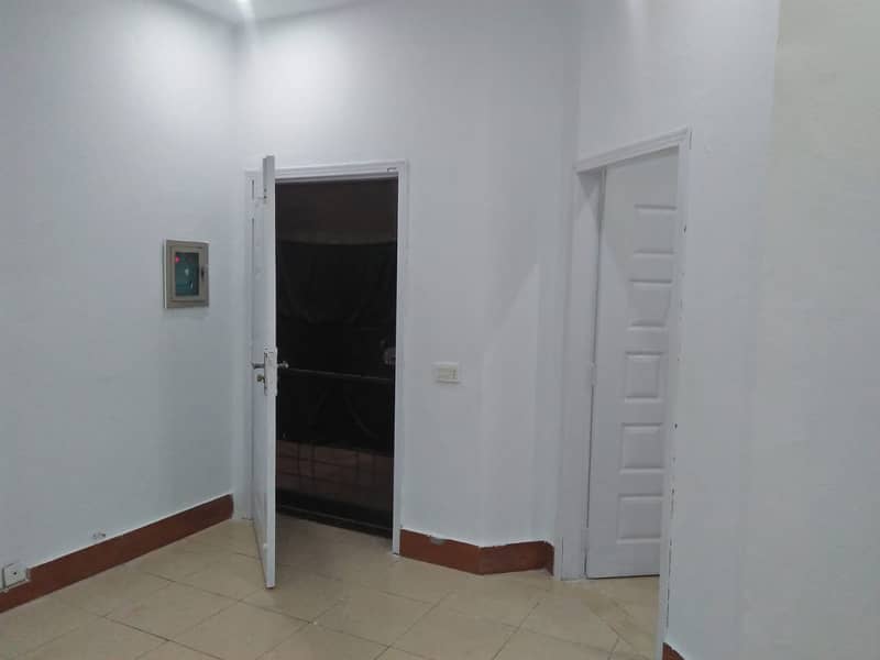 Appartment Office available in Liaqat Chowk Sabzazar Scheme 6