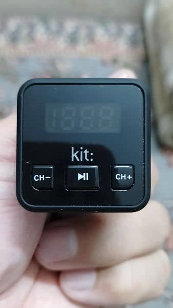 Car MP3 Music Player Bluetooth Wireless FM Transmitter 1
