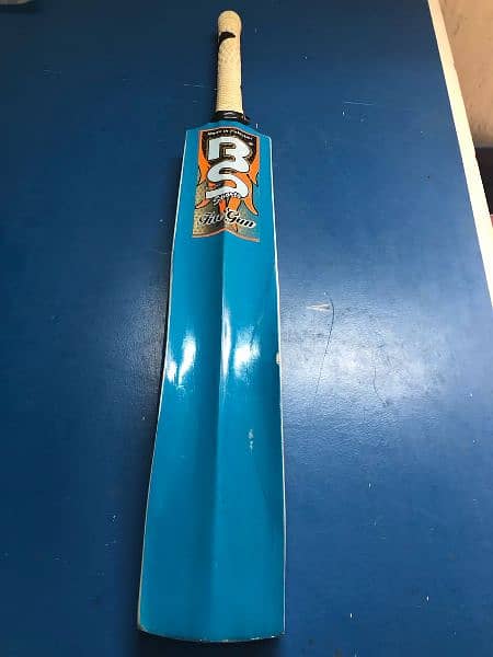 hard  Ball bat all accessories available in Afordable price 2