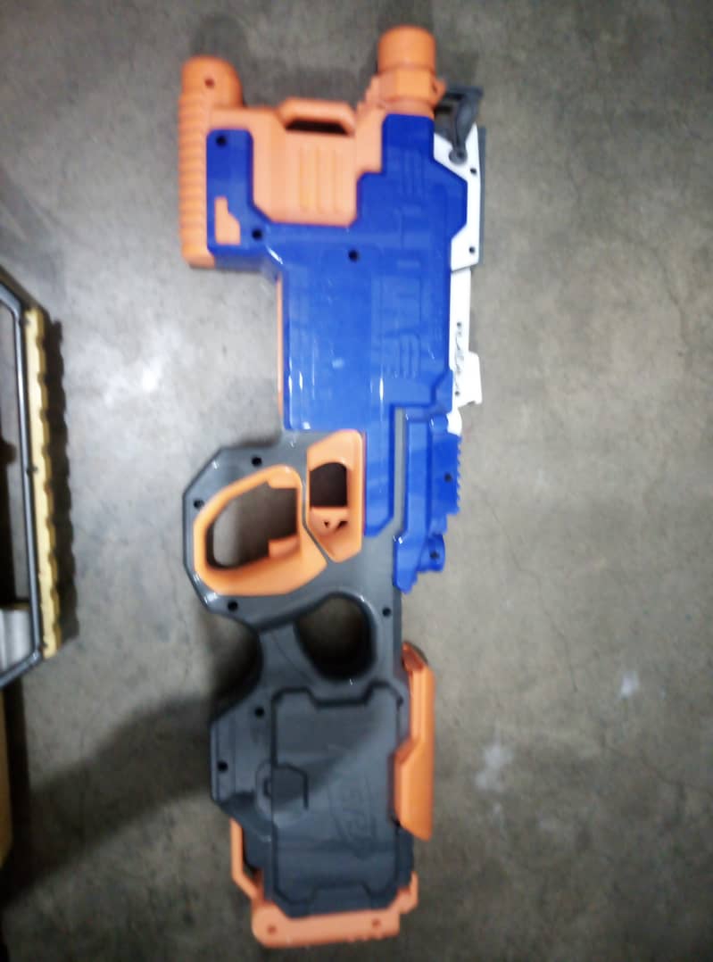 3 Nerf Guns with Mega Magazine 5