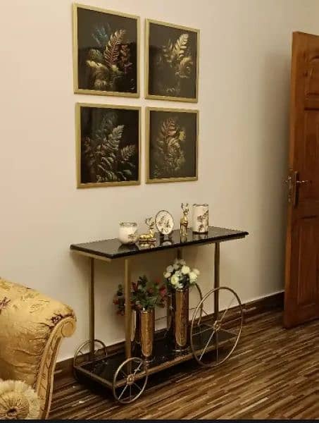 Cycle Console Table 1