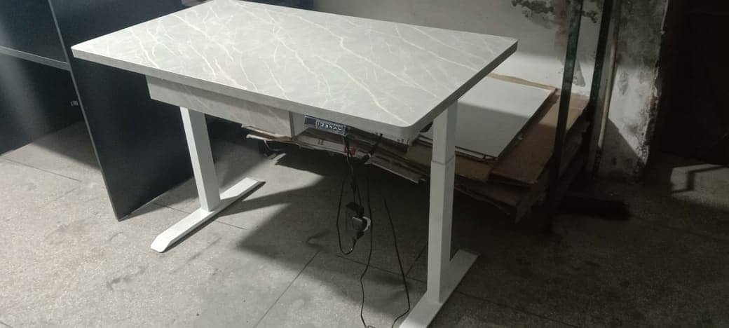 Electric Height Adjustable Table 6