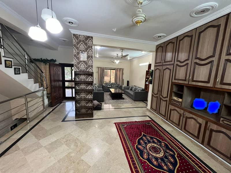 House For Sale In G15 Size 7 Marla Triple Storey Near To Mini Commercial Masjid Park Best Location Five Options Available 6